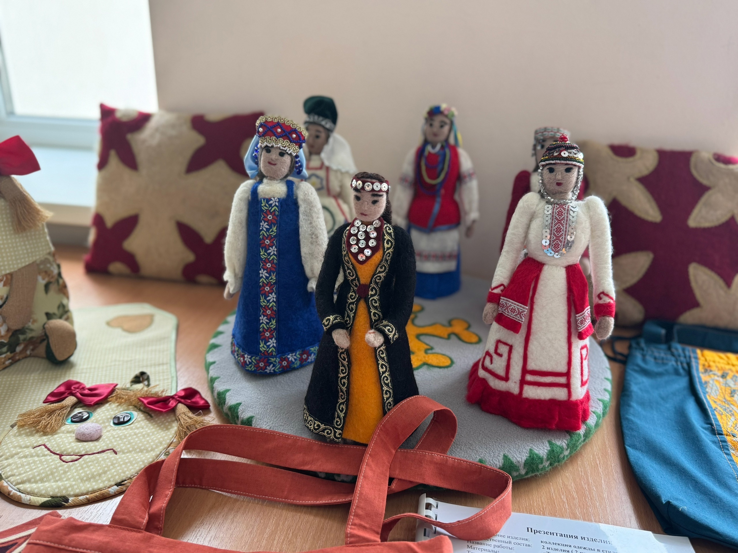 Буласаҡ "егерменселәр" белем иленә сәйәхәт ҡылды