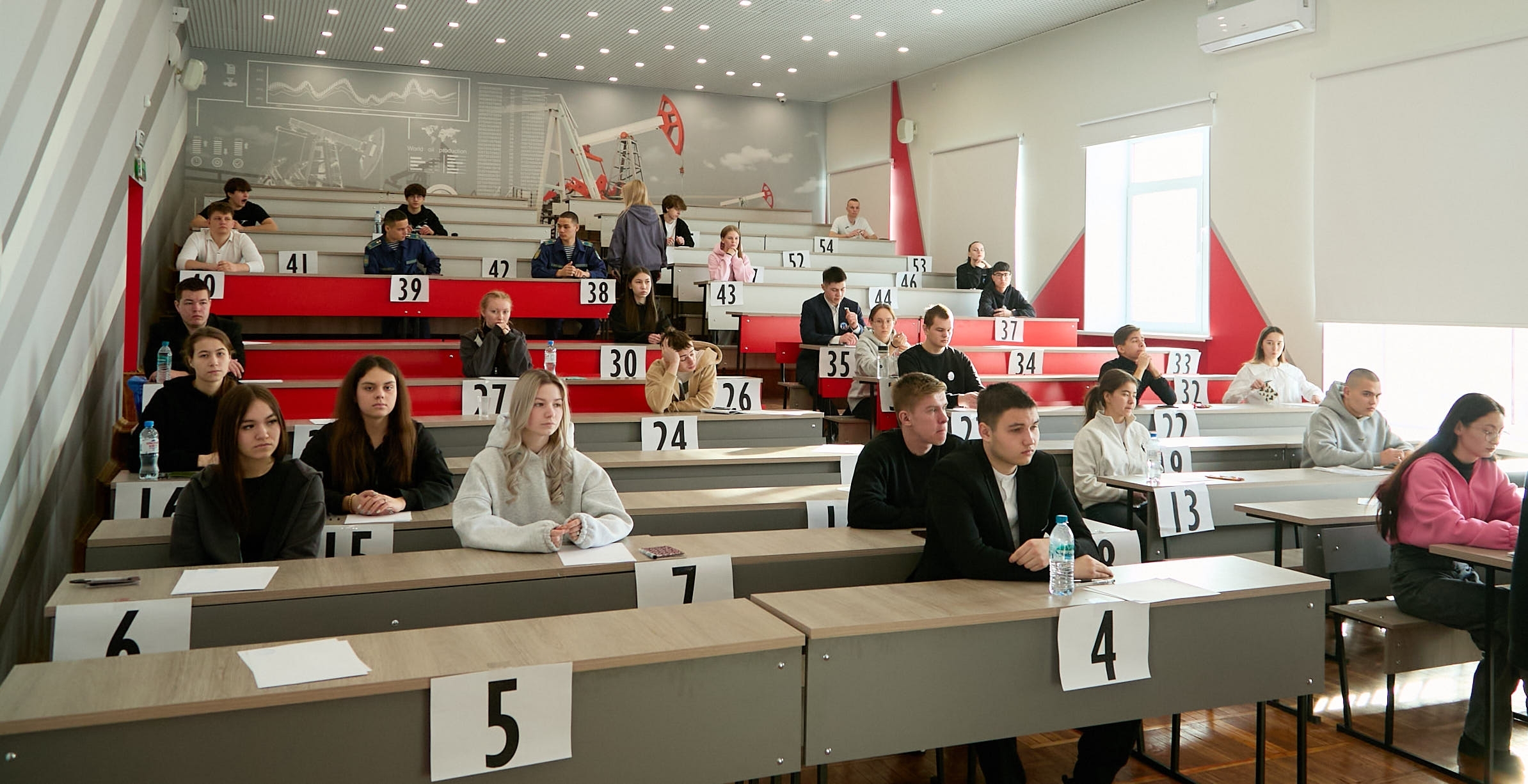 251 школьник соревновался в знании ОБЗР в Уфе