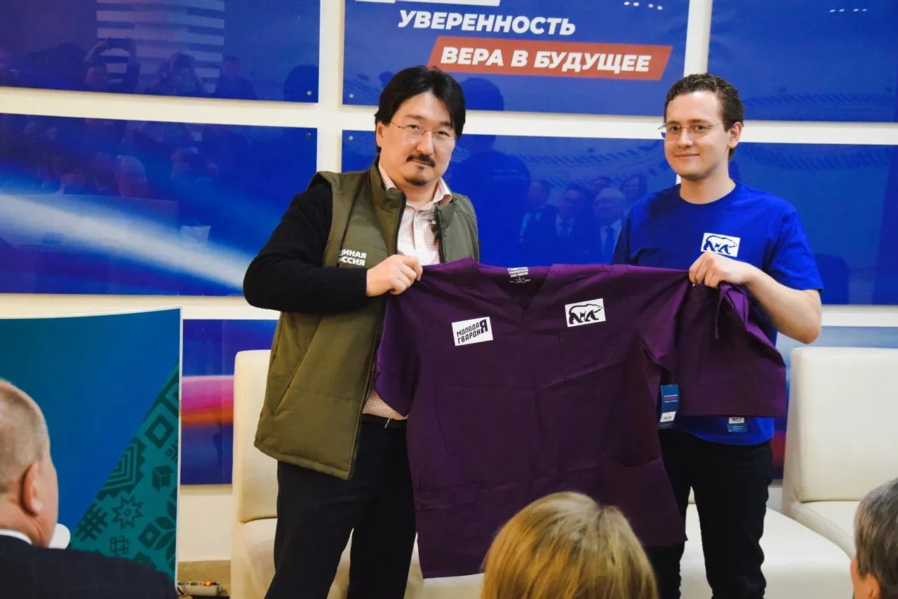 Педагоги БГМУ и волонтеры-медики встретились с Председателем комитета Госдумы РФ по здравоохранению Бадмой Башанкаевым