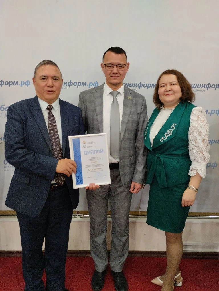 Еңеүҙәр алда булһын!