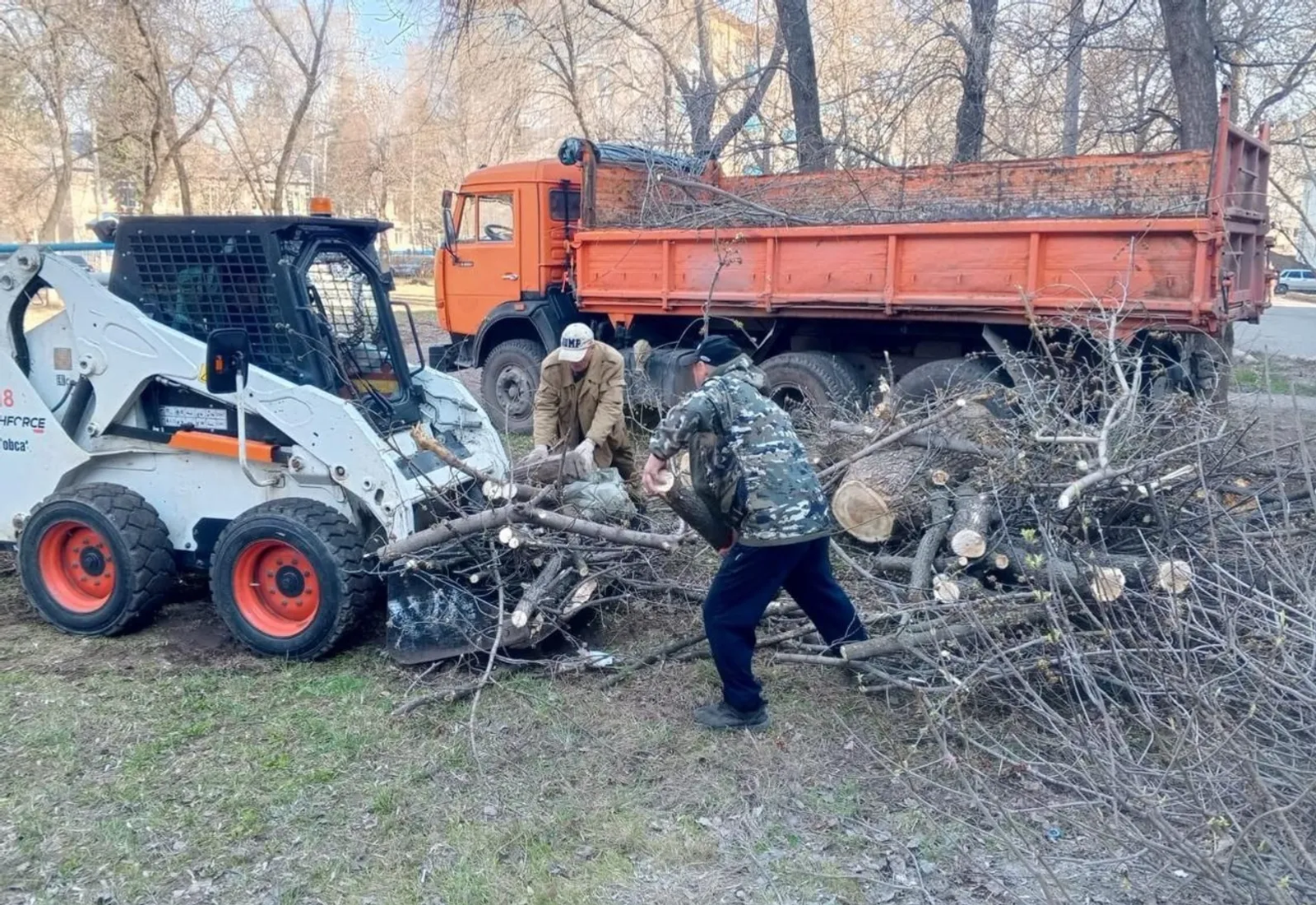 В Башкортостане участники субботников собрали более 38 тысяч кубометров мусора