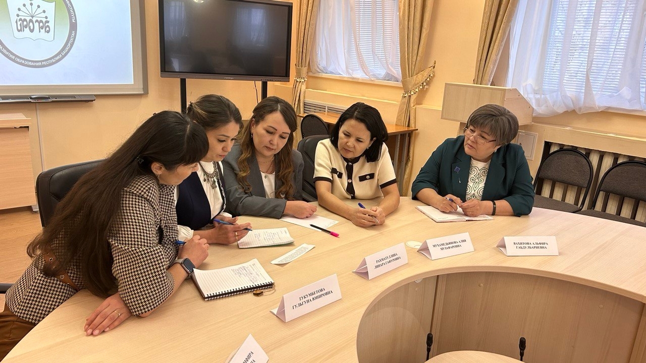 Ярыш дауам итә