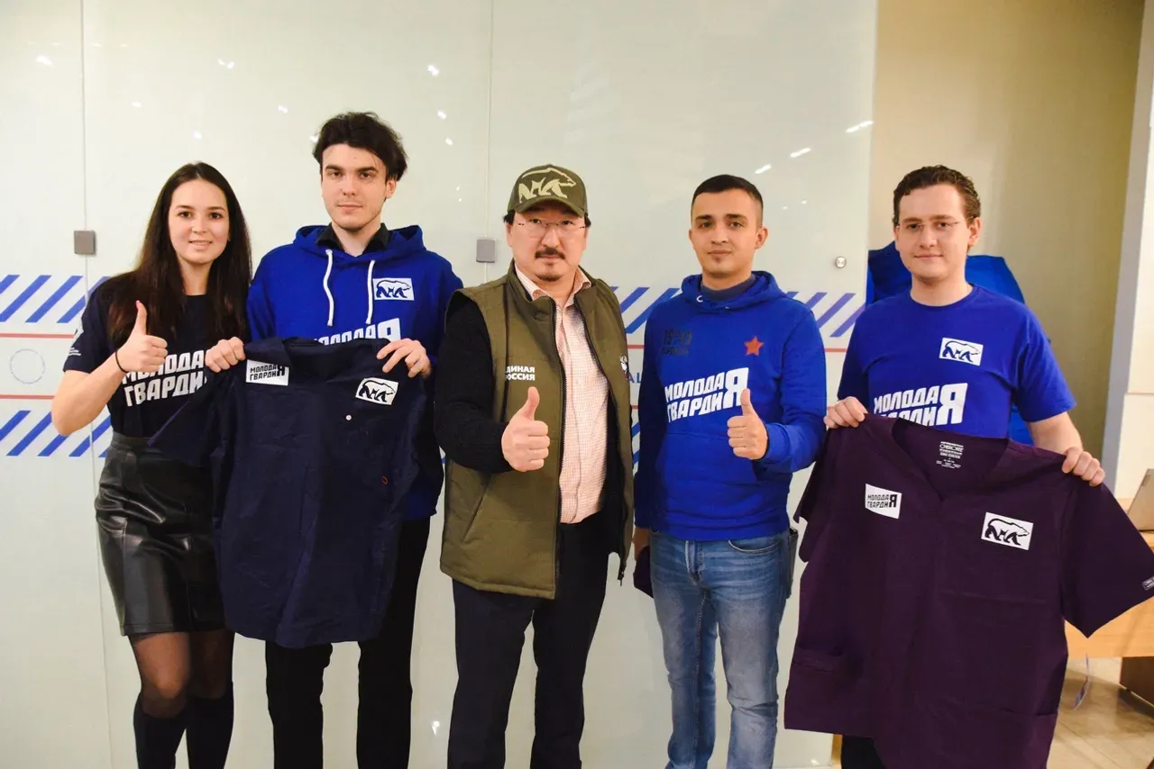 Педагоги БГМУ и волонтеры-медики встретились с Председателем комитета Госдумы РФ по здравоохранению Бадмой Башанкаевым
