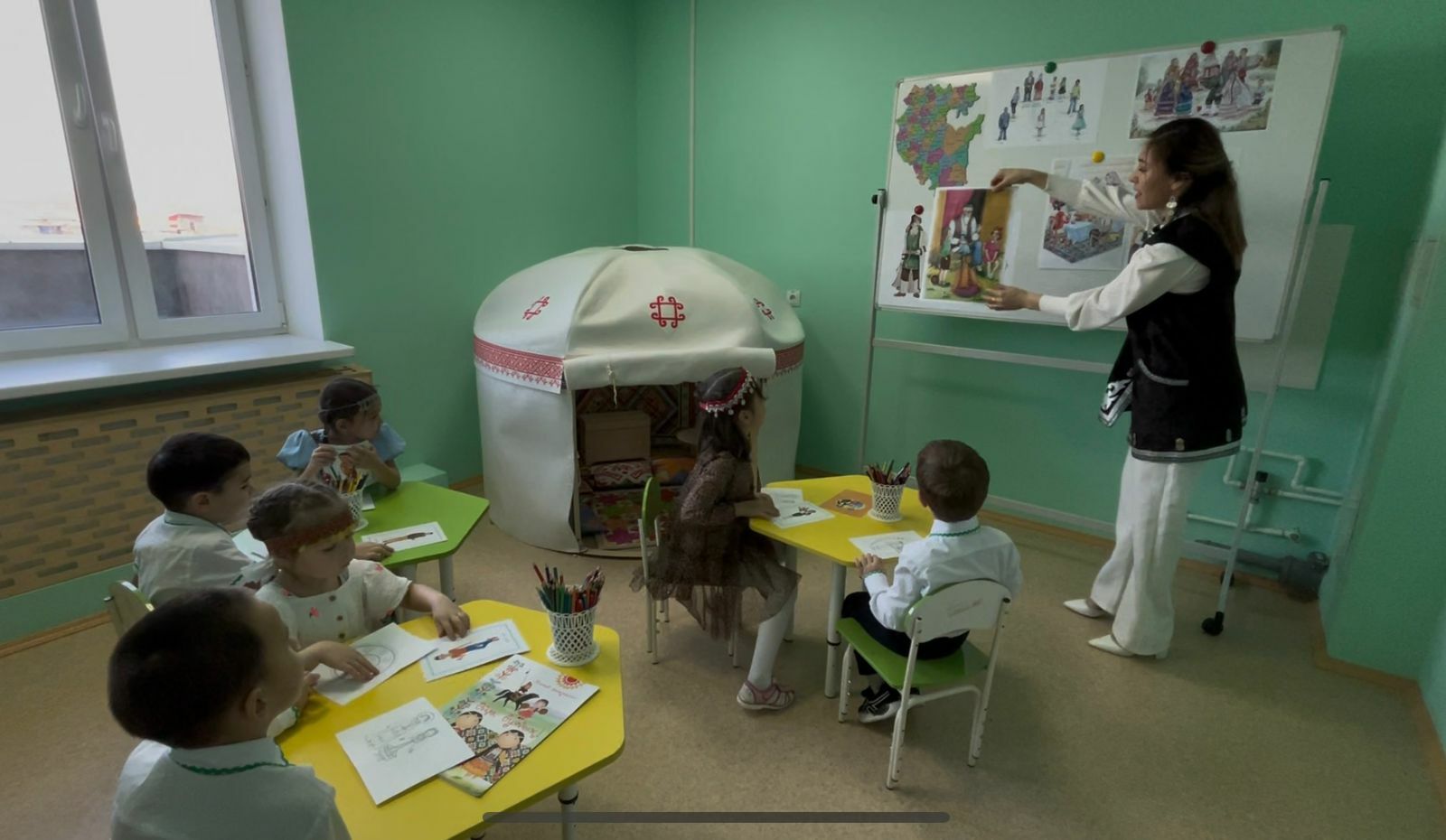 Полилингвальный детский сад №202 «Аманат» воспитывает лингвистов