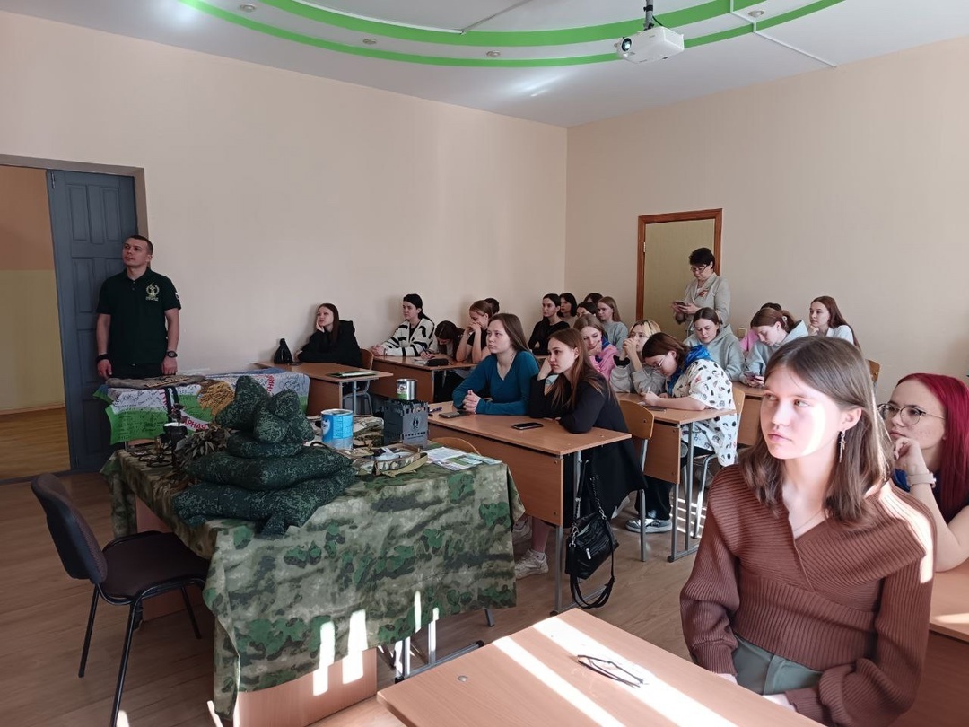 В колледже БГПУ им. М. Акмуллы прошёл "Урок мужества"