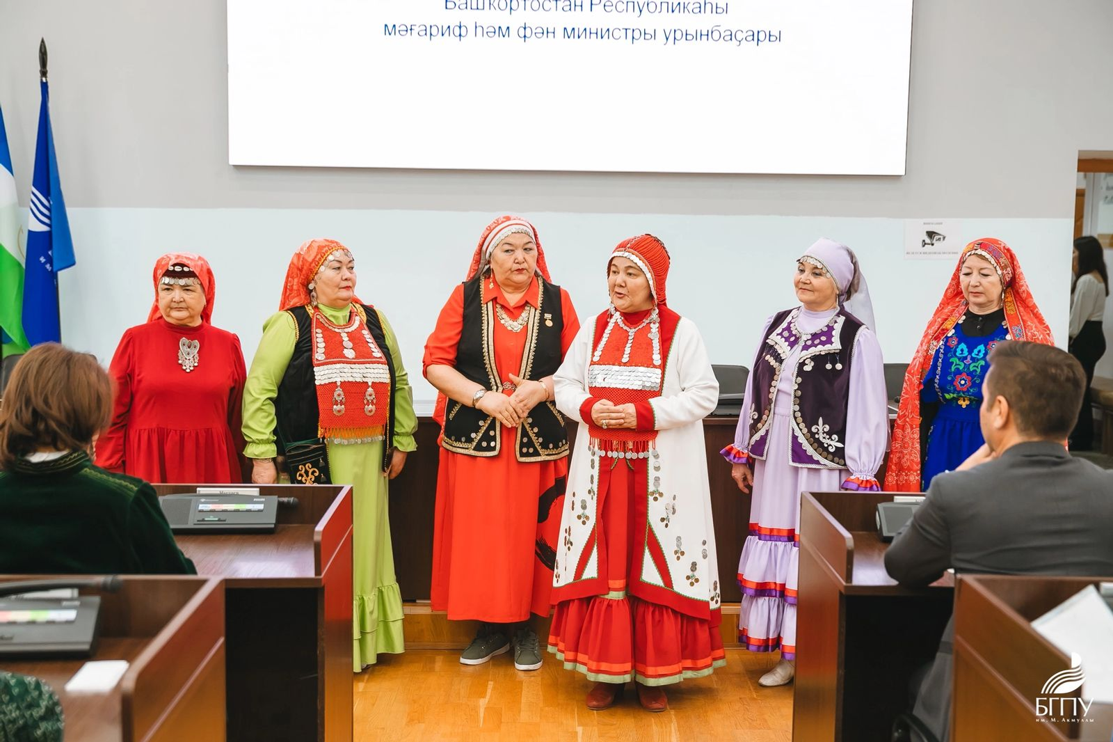 В Башкортостане написали диктант по башкирскому языку