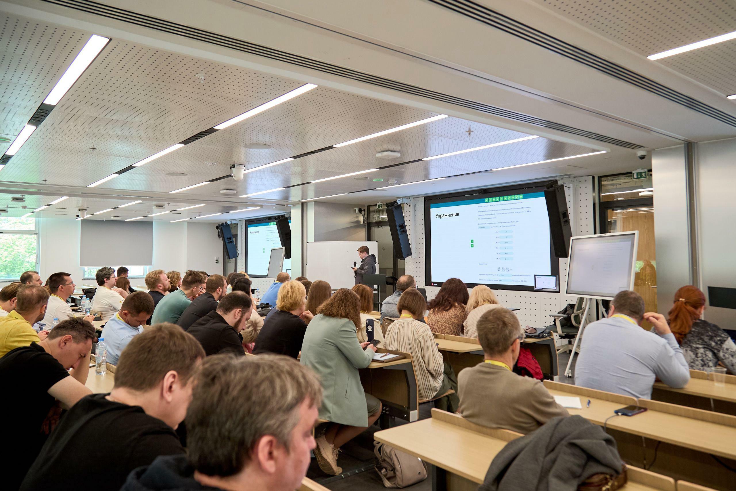 Стартовал прием заявок на грантовый конкурс для учителей точных наук от Т-Банка