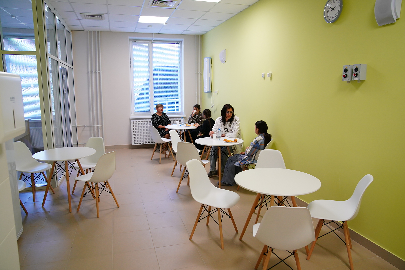 В Абзелиловском районе начала работу новая детская поликлиника