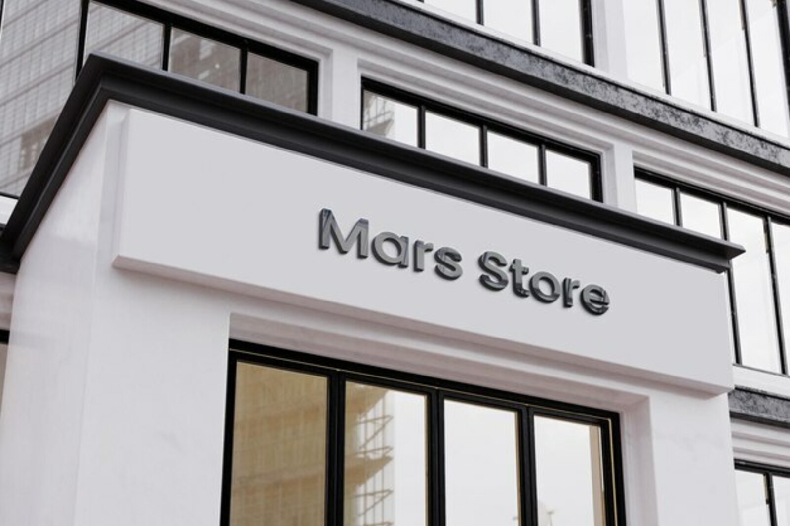 С 1 марта ограничат использование иностранных языков в вывесках