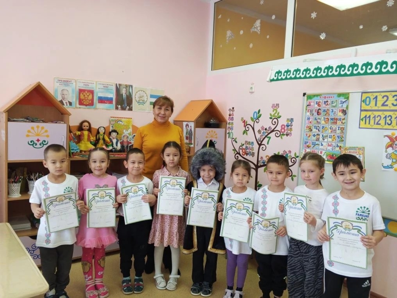 Туған телебеҙҙә шиғырҙар ҙа ятланыҡ