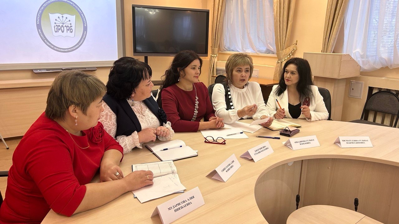 Ярыш дауам итә