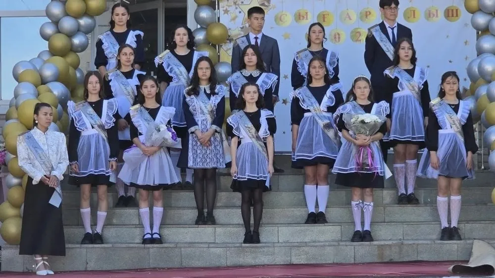 Киләсәккә өмөт сыңы