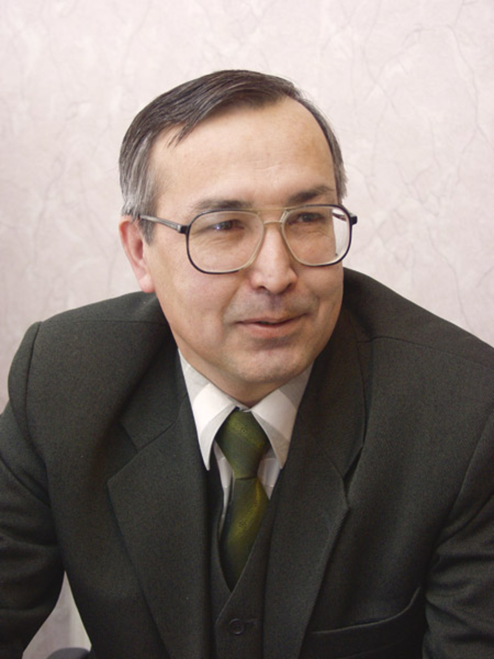 Әҫәрҙәре изгелеккә әйҙәй