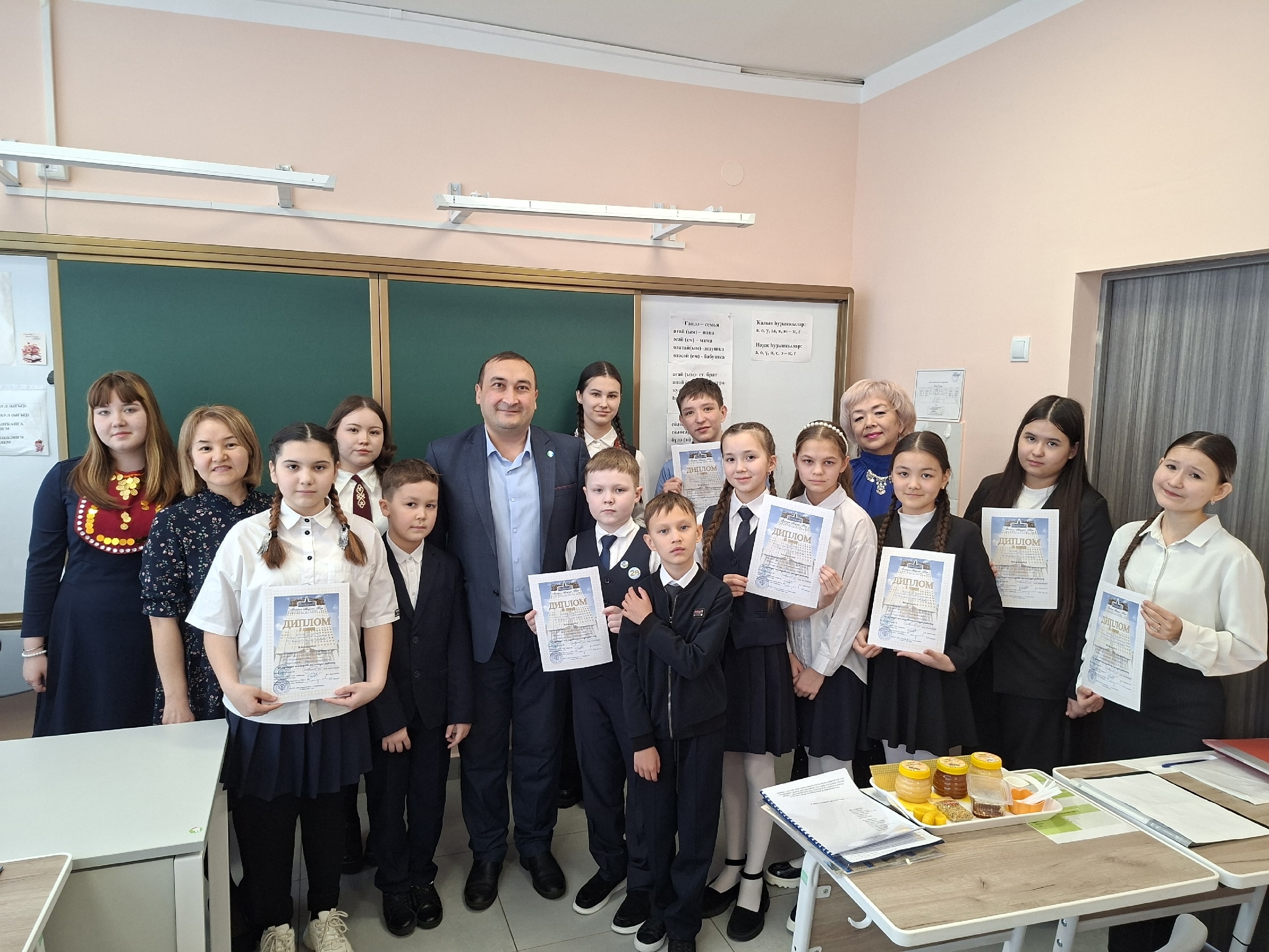 В Стерлитамаке стартовала XXVII Российская конференция «Ломоносовские чтения»