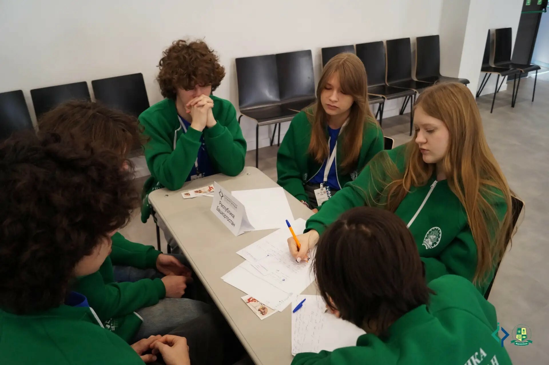 Школьники Башкортостана вернулись с финала окружной Интеллектуальной олимпиады