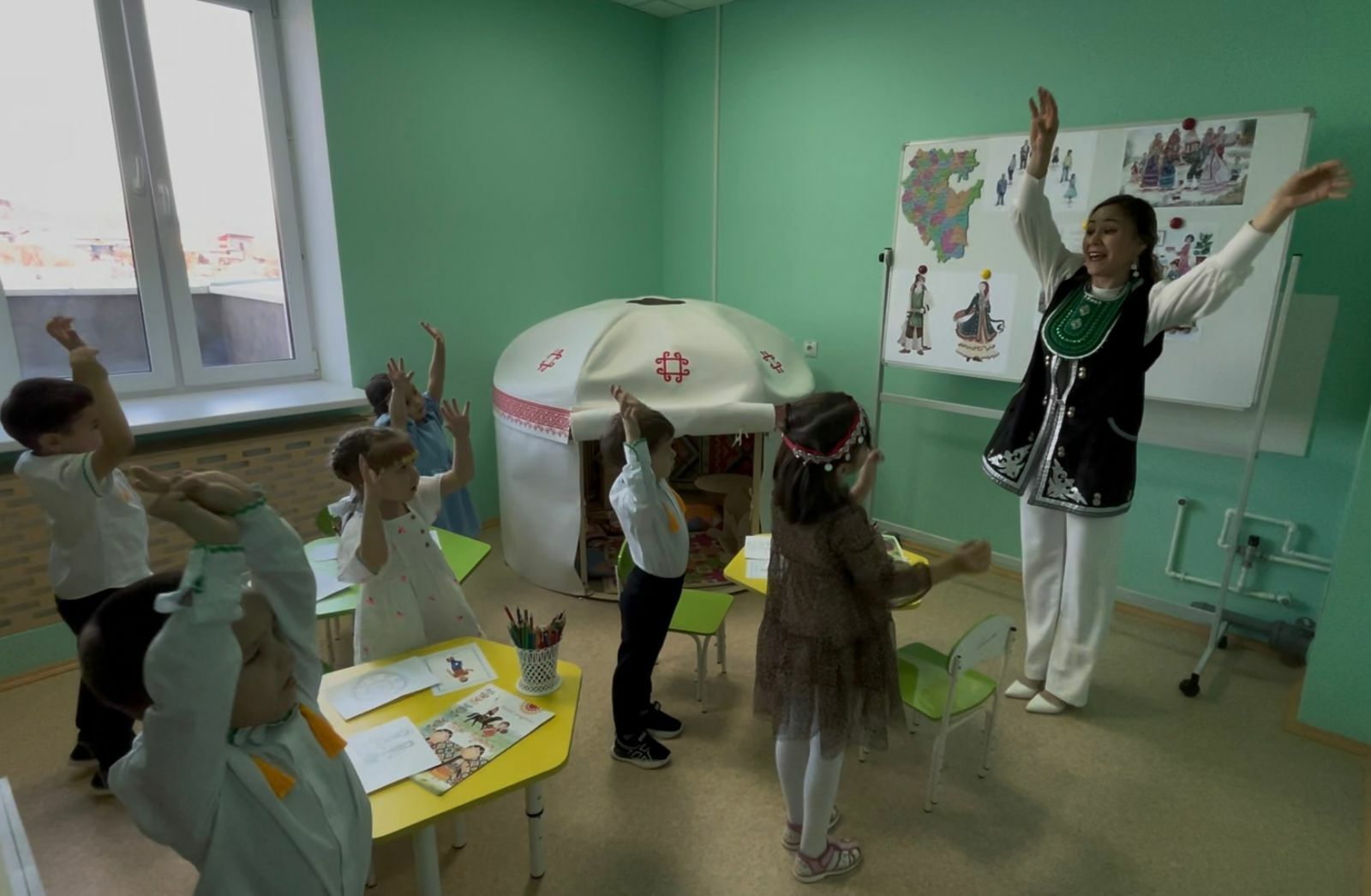 Полилингвальный детский сад №202 «Аманат» воспитывает лингвистов