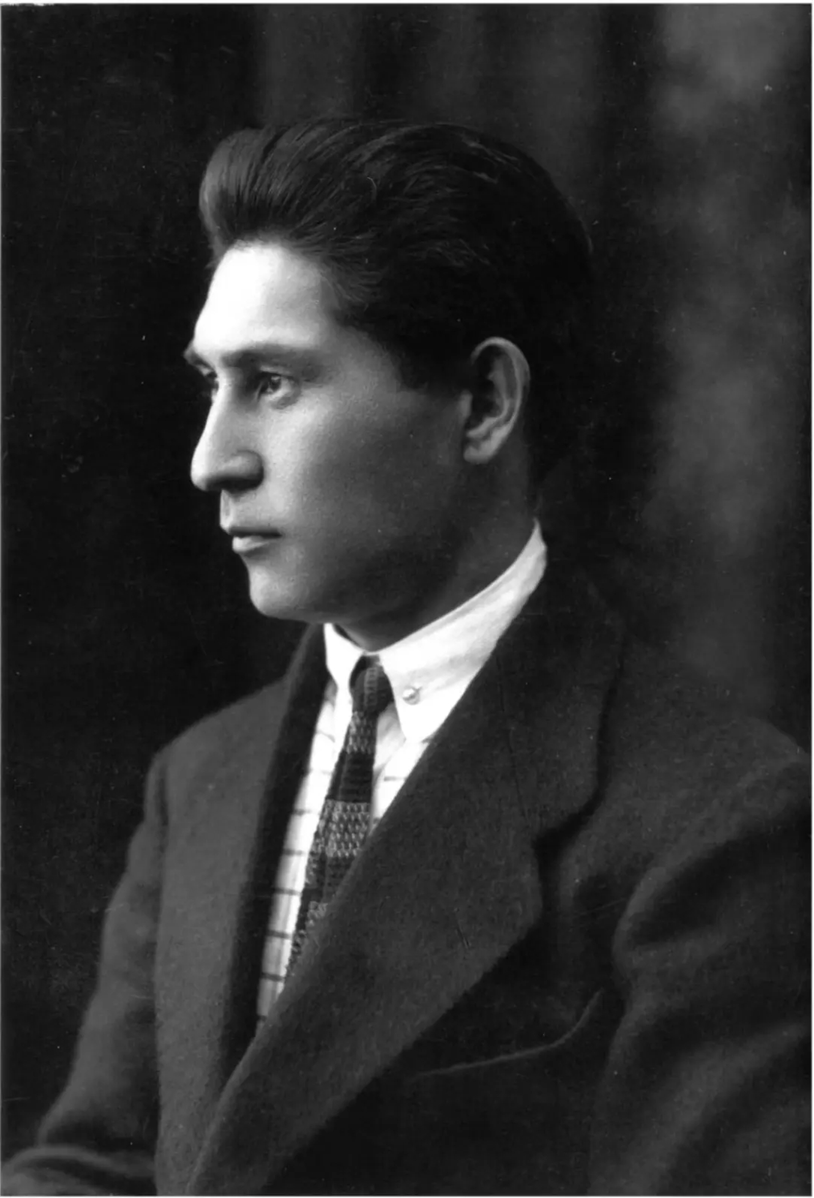 «Ғүмер буйы тарихи дөрөҫлөктө тергеҙергә хыялландым»