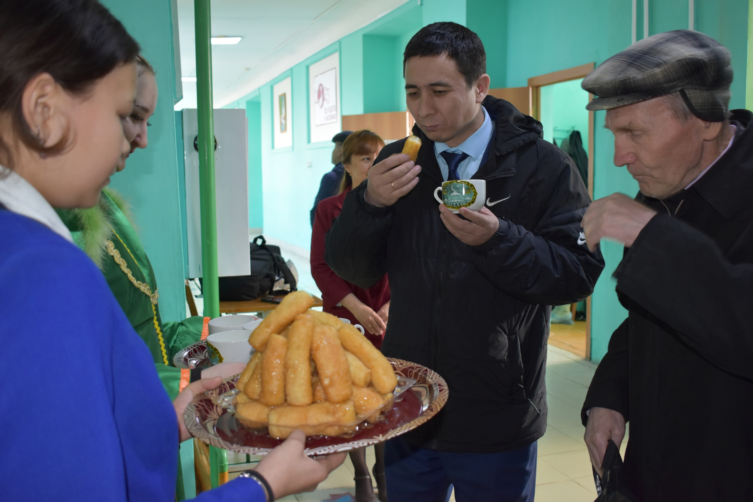 Дыуан-Мәсетле мәктәбендә  халыҡ яҙыусыһы Ринат Камал исемендәге кабинет асылды