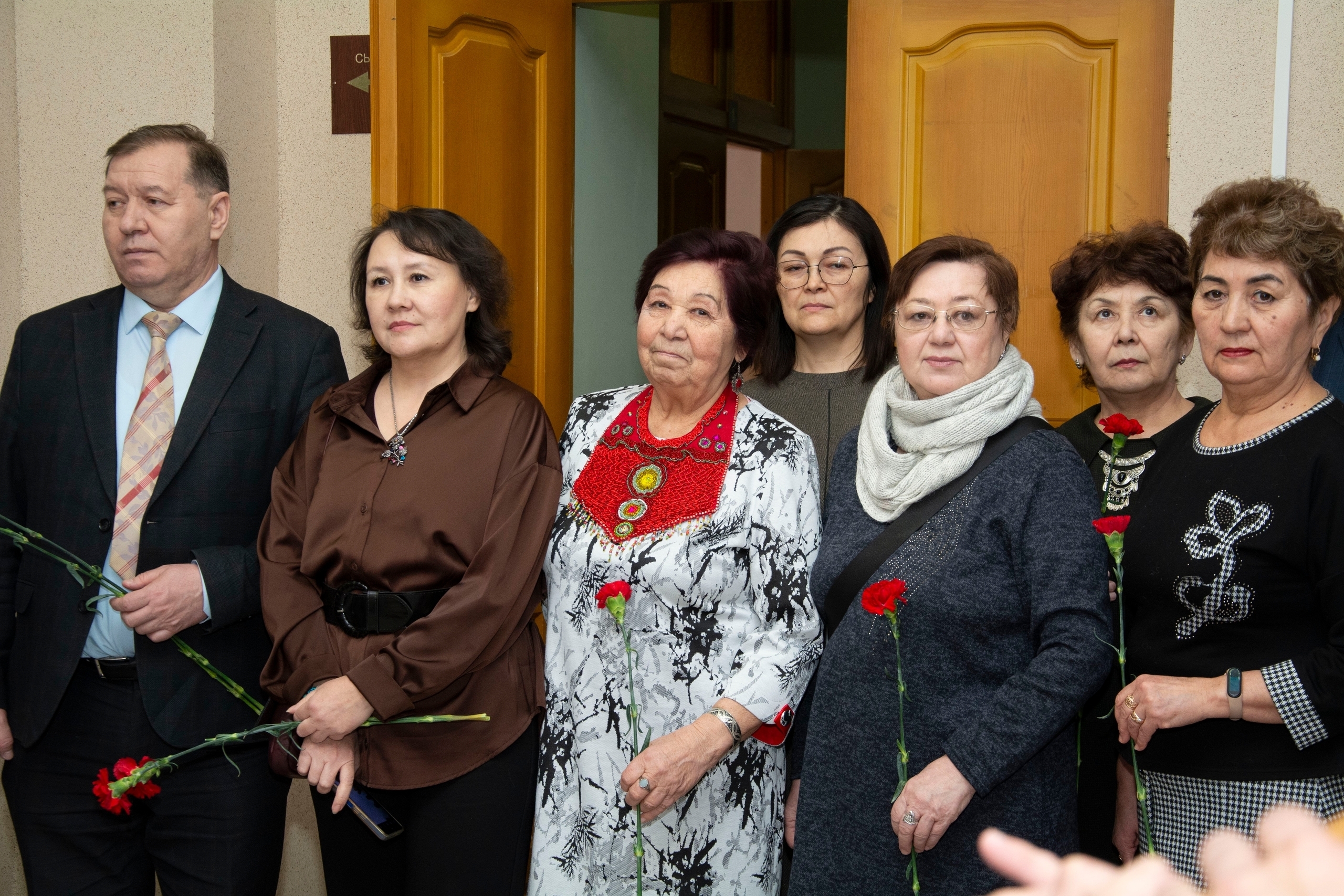 Әхмәҙулла Әлмөхәмәт улы Бейешев иҫтәлегенә таҡтаташ асылды