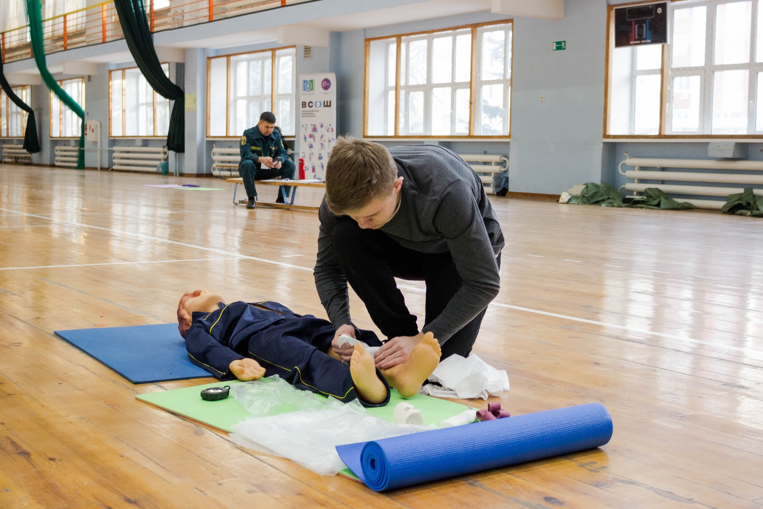 251 школьник соревновался в знании ОБЗР в Уфе