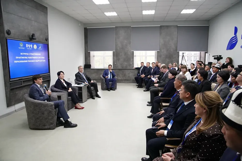 Министры России и Киргизии встретились с педагогами в Уфе